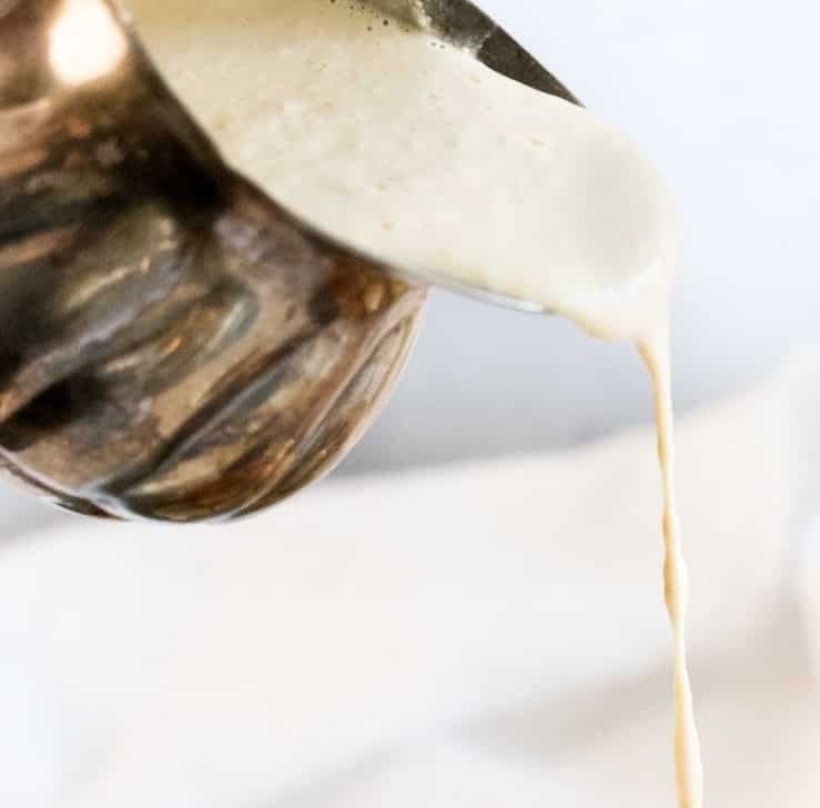 Tahini, tsitruseliste ja misopasta salatikaste